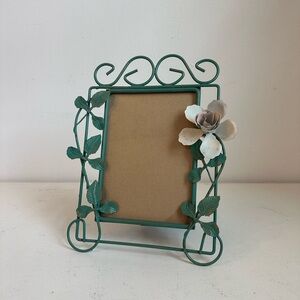 Vintage Floral Green Metal Photo Frame
